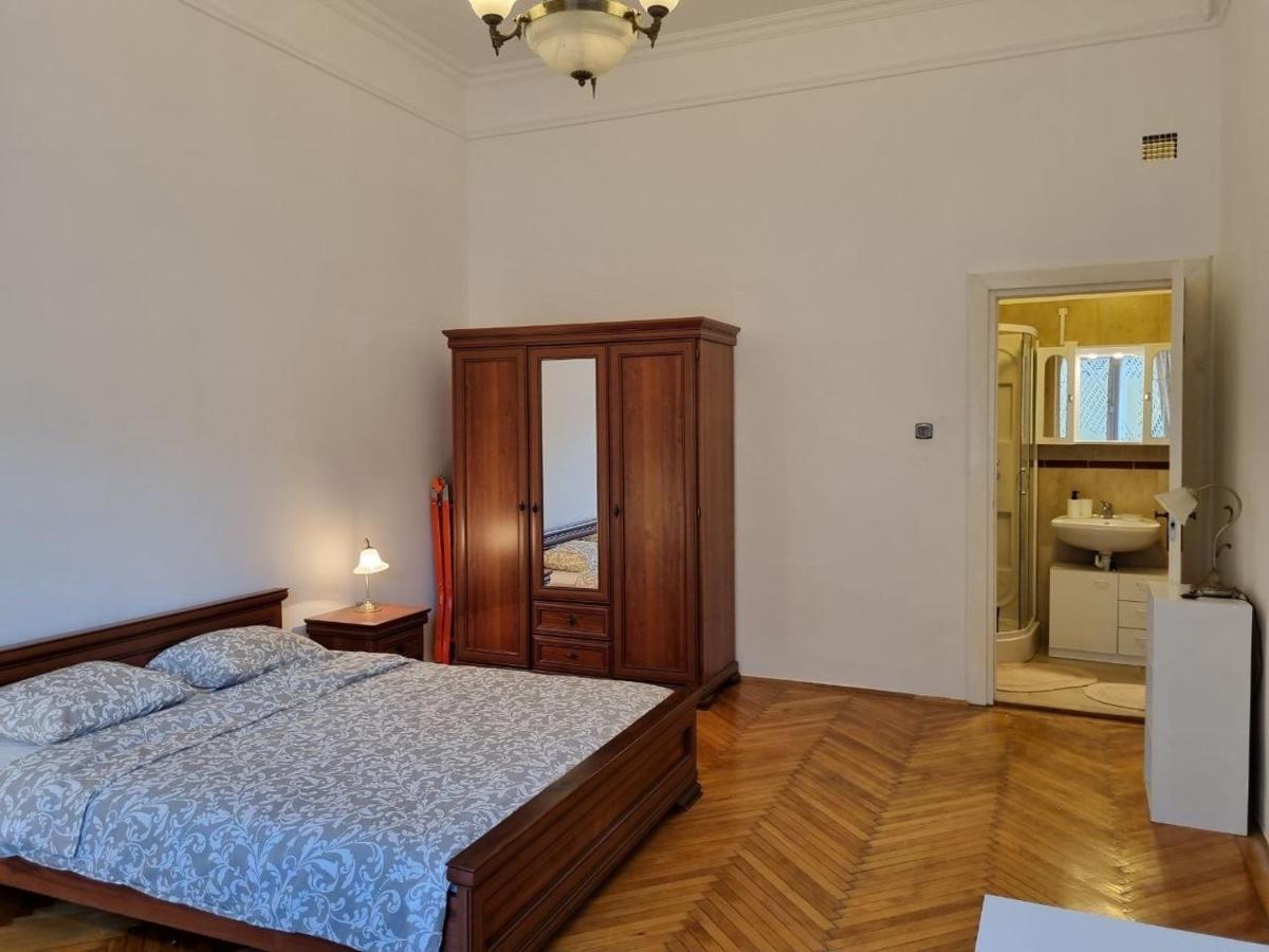 Apex Apartment Budapest Extérieur photo