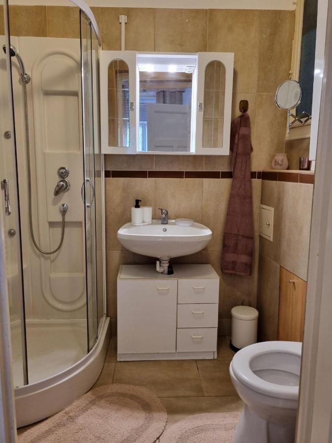 Apex Apartment Budapest Extérieur photo